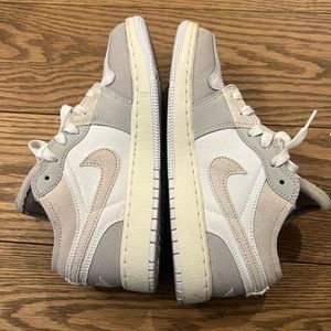 Gorgeous used once Air Jordan low SE craft in white and beige